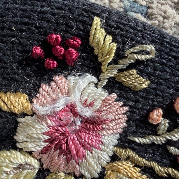 Vintage 90s Black Floral Embroidered Cotton/Ramie Cardigan — XL/L —Cottagecore - Picture 6 of 9